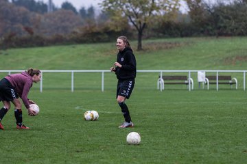 Bild 42 - Frauen SV Henstedt Ulzburg III - Bramstedter TS : Ergebnis: 1:0